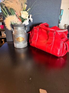Red Women's Satchel Handbag - Classic Red Tote